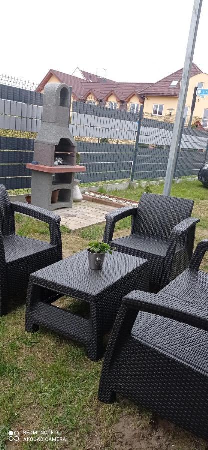 Maly Apartamencik Teo Rewal Exterior photo