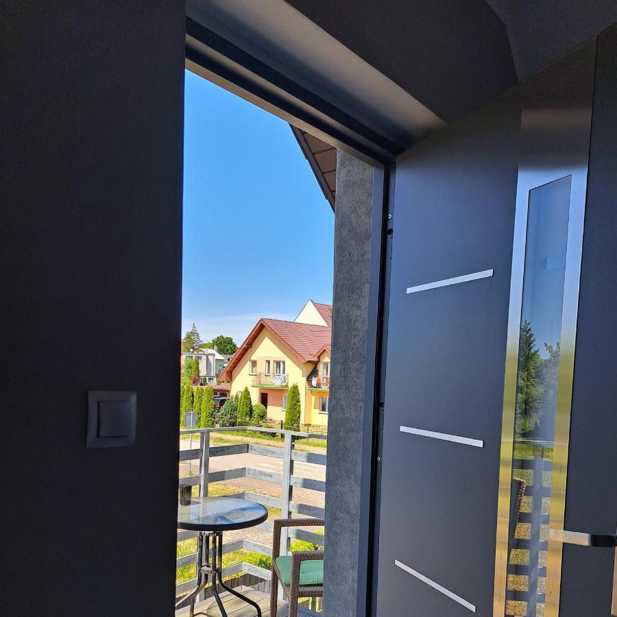 Maly Apartamencik Teo Rewal Exterior photo
